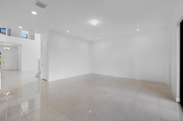 8551 NW Swinley Forest Way, Boca Raton, FL 33434