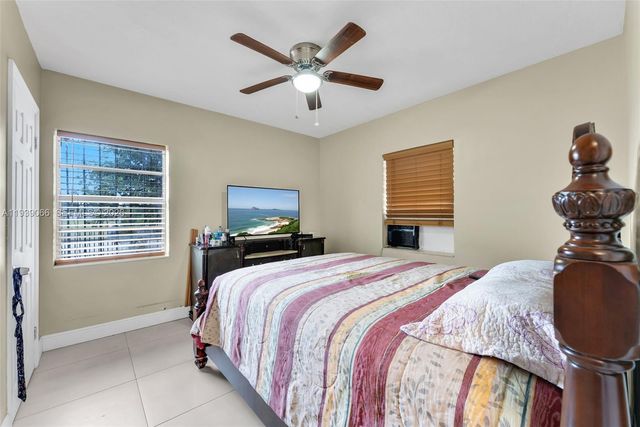 13493 NW 8th Ave, North Miami, FL 33168