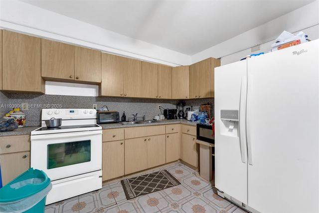 13493 NW 8th Ave, North Miami, FL 33168