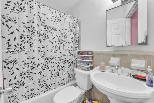 13493 NW 8th Ave, North Miami, FL 33168