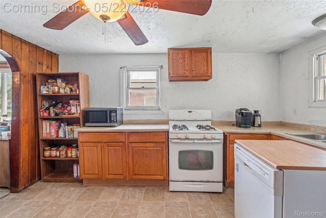3385 N Genesee Road, Genesee Charter Township, MI 48506
