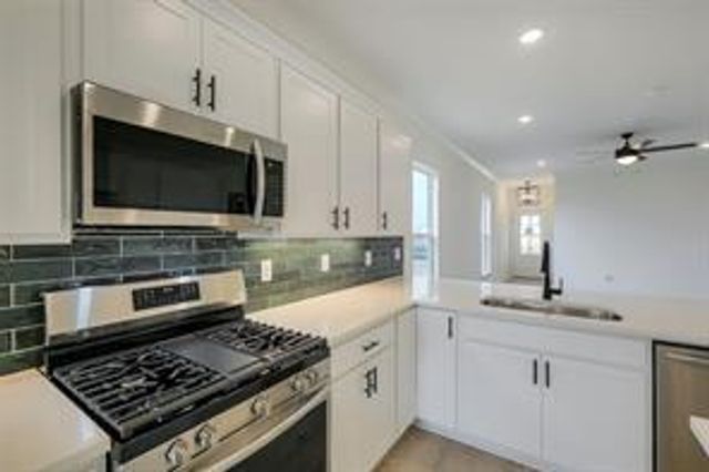 21130 Autumn Heights, Bonney, TX 77583