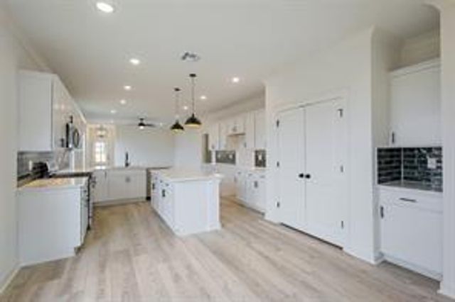 21130 Autumn Heights, Bonney, TX 77583