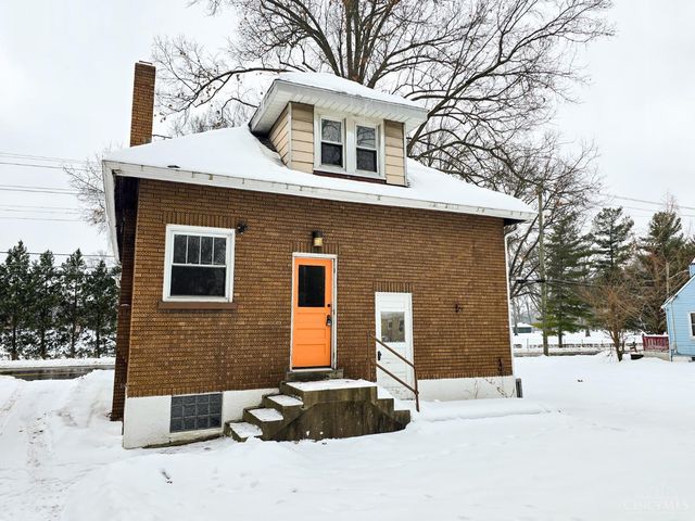 2048 W Galbraith Road, Cincinnati, OH 45239