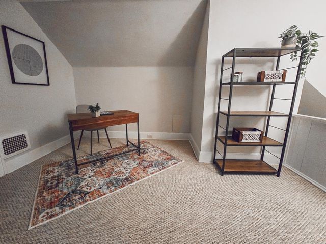 2048 W Galbraith Road, Cincinnati, OH 45239