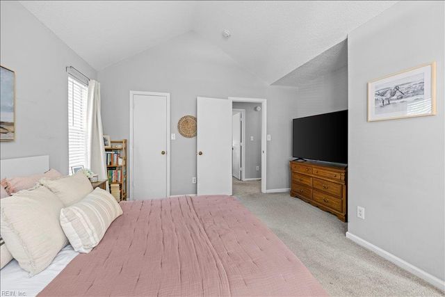 1697 Cottenham LN, Virginia Beach, VA 23454