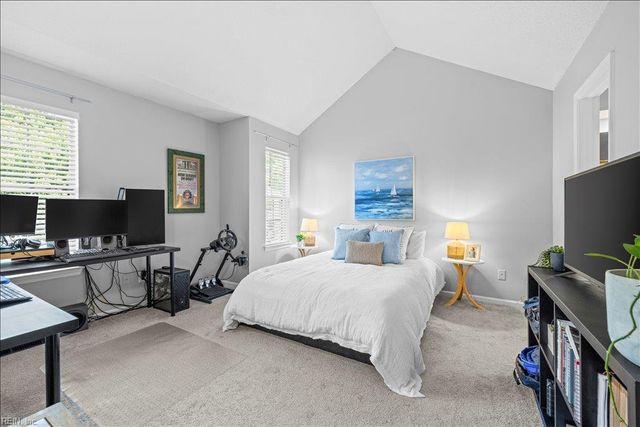 1697 Cottenham LN, Virginia Beach, VA 23454