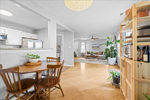 1697 Cottenham LN, Virginia Beach, VA 23454