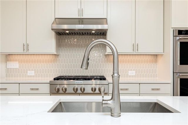 182 Mooney Road, Woodstock, GA 30188