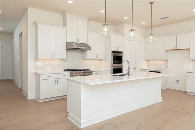 182 Mooney Road, Woodstock, GA 30188