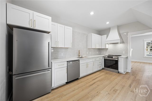 104 W 41st Street, Savannah, GA 31401