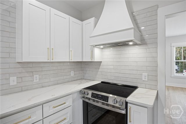 104 W 41st Street, Savannah, GA 31401