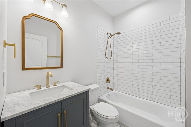 104 W 41st Street, Savannah, GA 31401
