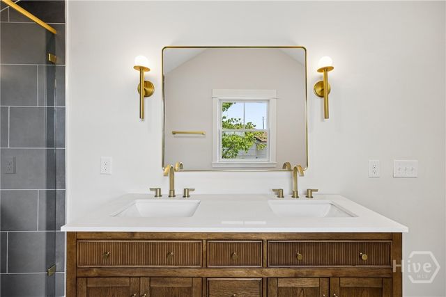104 W 41st Street, Savannah, GA 31401