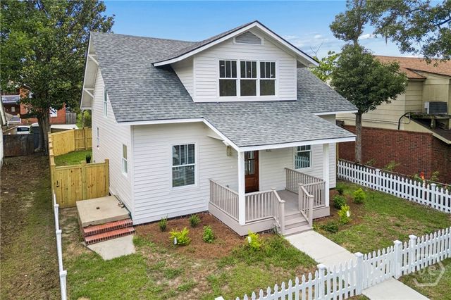 104 W 41st Street, Savannah, GA 31401