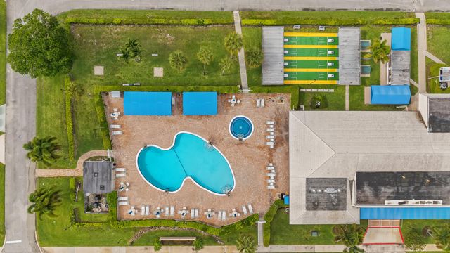 5656 Via Delray Boulevard, Delray Beach, FL 33484