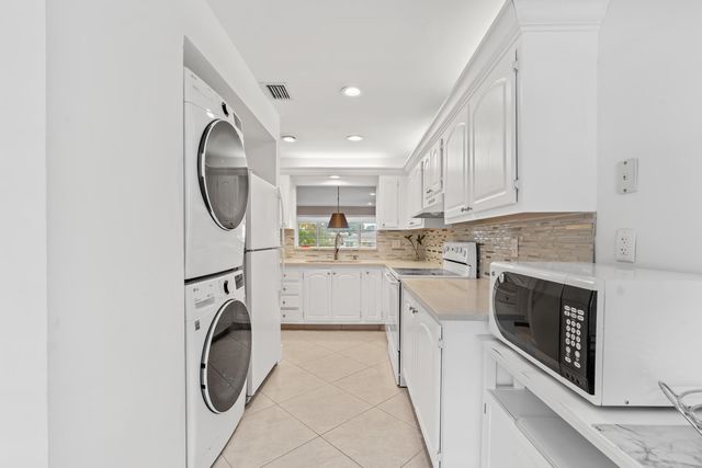 5656 Via Delray Boulevard, Delray Beach, FL 33484