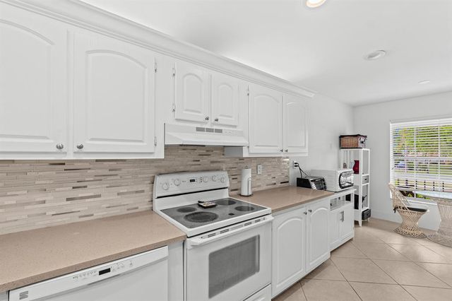 5656 Via Delray Boulevard, Delray Beach, FL 33484