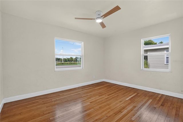 6946 5TH AVENUE N, St Petersburg, FL 33710