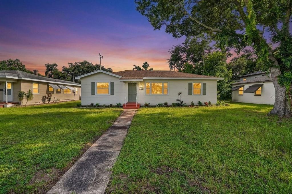 6946 5TH AVENUE N, St Petersburg, FL 33710