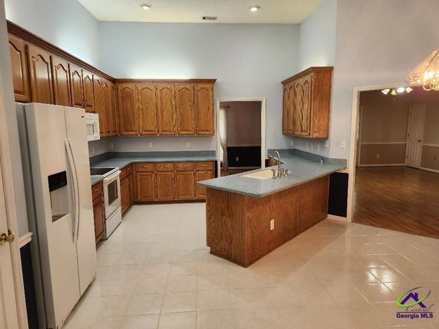 247 Hatcher Road, Warner Robins, GA 31088