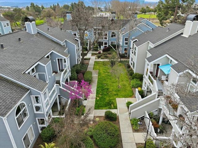 727 Portwalk Place, Redwood City, CA 94065