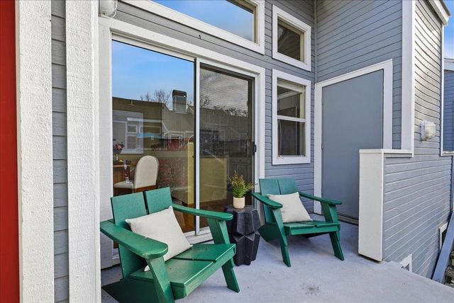 727 Portwalk Place, Redwood City, CA 94065