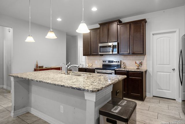 811 Low Cloud, New Braunfels, TX 78130