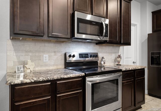 811 Low Cloud, New Braunfels, TX 78130