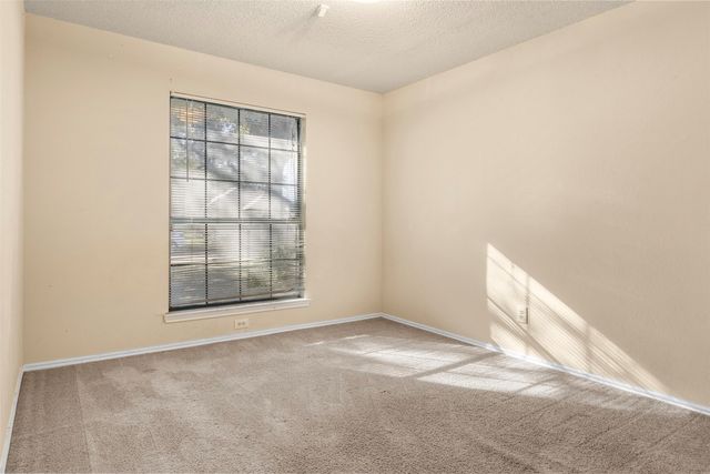 808 Simon Drive, Cedar Hill, TX 75104