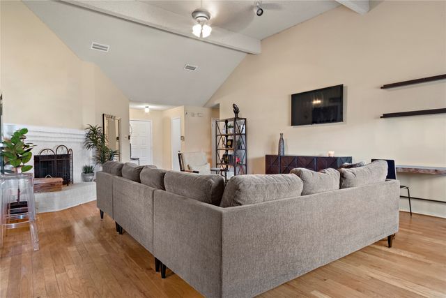 808 Simon Drive, Cedar Hill, TX 75104