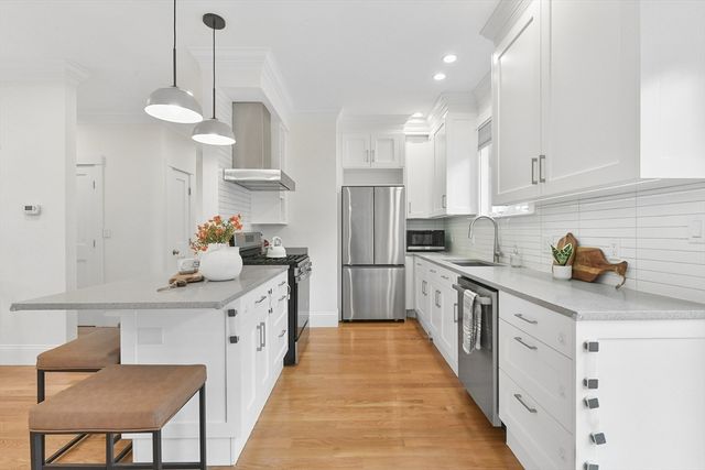 132 Newton St 132, Boston, MA 02135