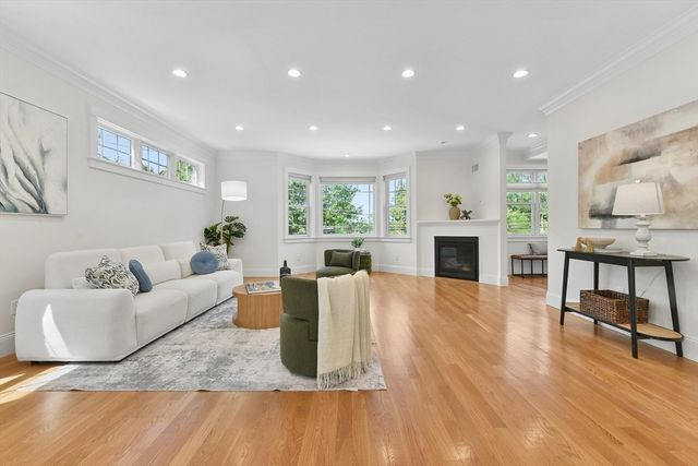 132 Newton St 132, Boston, MA 02135