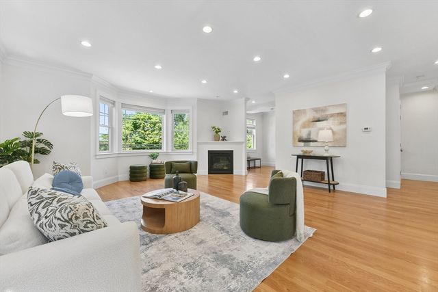132 Newton St 132, Boston, MA 02135