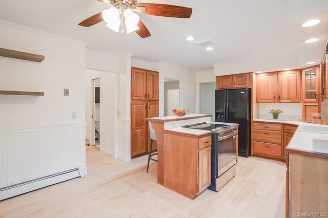 34 Contour Lane, Salt Point, NY 12578