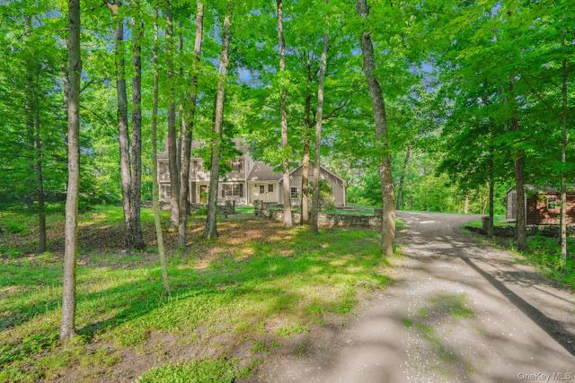 34 Contour Lane, Salt Point, NY 12578