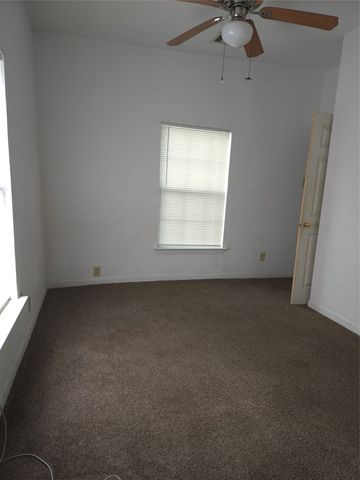 811 Vincent Street, Brownwood, TX 76801