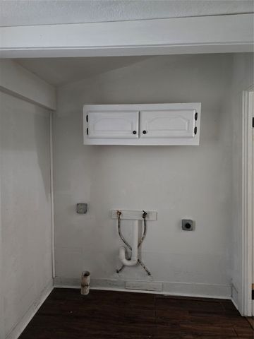 811 Vincent Street, Brownwood, TX 76801