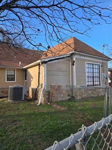 811 Vincent Street, Brownwood, TX 76801