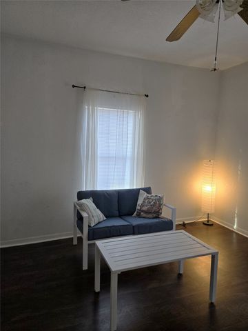 811 Vincent Street, Brownwood, TX 76801