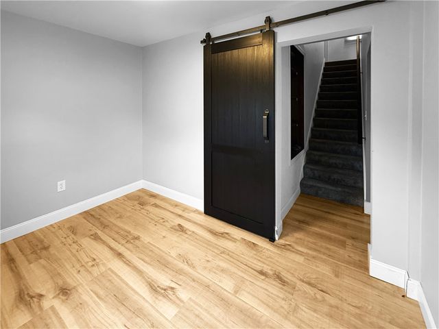 1098 Tenth St, Taylor Twp, PA 16160