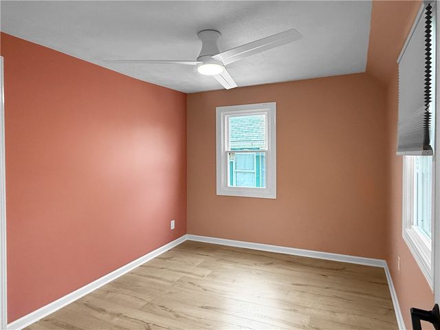 1098 Tenth St, Taylor Twp, PA 16160