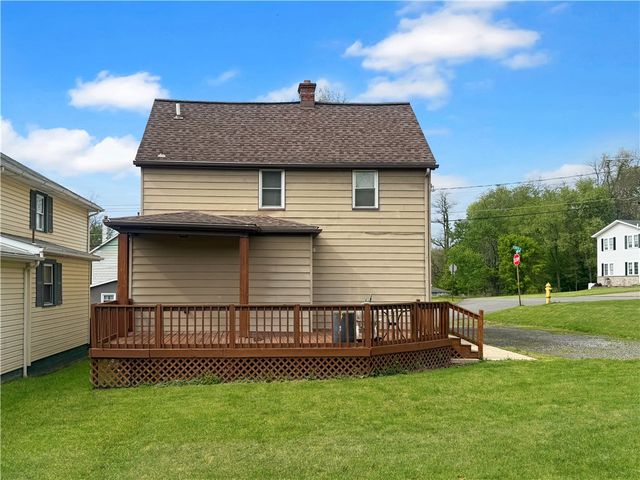 1098 Tenth St, Taylor Twp, PA 16160