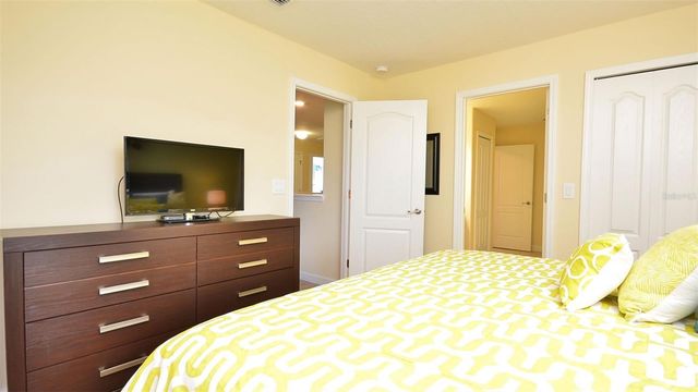 1424 ROLLING FAIRWAY DRIVE, Davenport, FL 33896