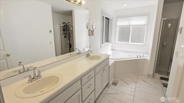 923 183rd Place SE, Bothell, WA 98012