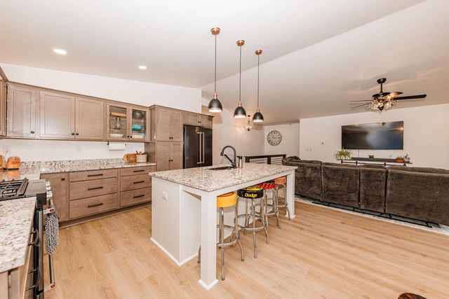 555 Lake Breeze LANE, Random Lake, WI 53075