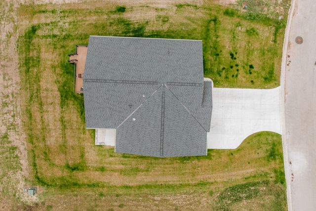 555 Lake Breeze LANE, Random Lake, WI 53075