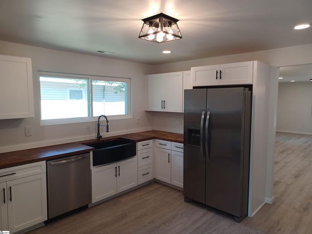 137 Forest Street, Greer, SC 29650