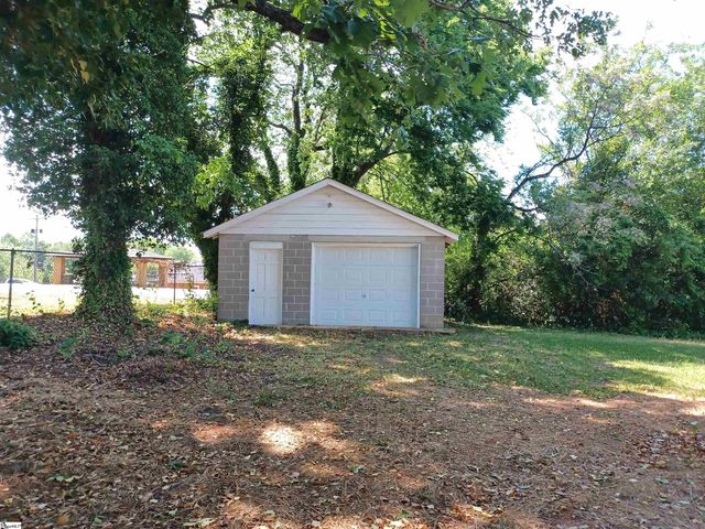 137 Forest Street, Greer, SC 29650