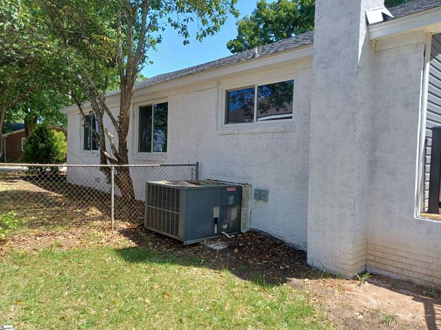 137 Forest Street, Greer, SC 29650